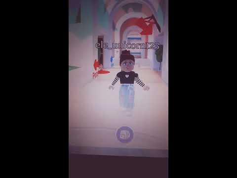 რომელი უფრო მიხდება? :3 Roblox adopt me